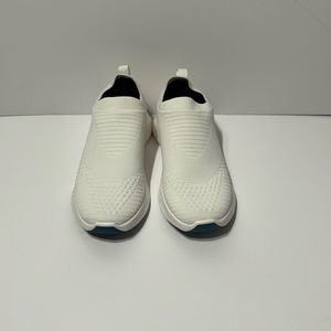 Vessi Everyday Move Slip-On Sneaker Polar White Size W08 Brand New